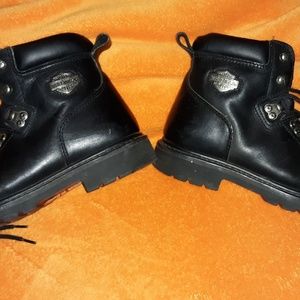 Womens harley davidson boots. Size 9
